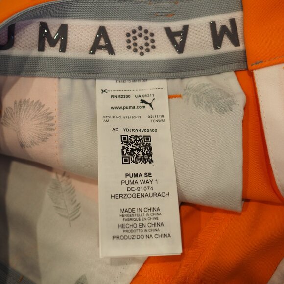 Puma Men's Orange Flat Front Shorts 28-inch waist with pockets - Picture 8 of 10